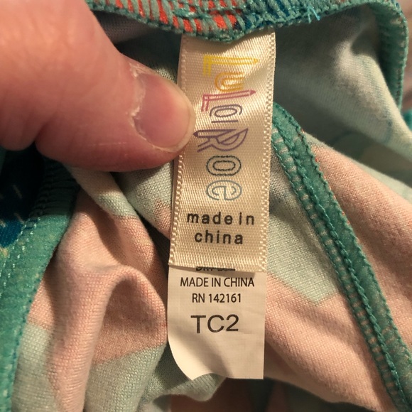 LuLaRoe Leggings Watermelon Green TC2 NWOT - Picture 4 of 4